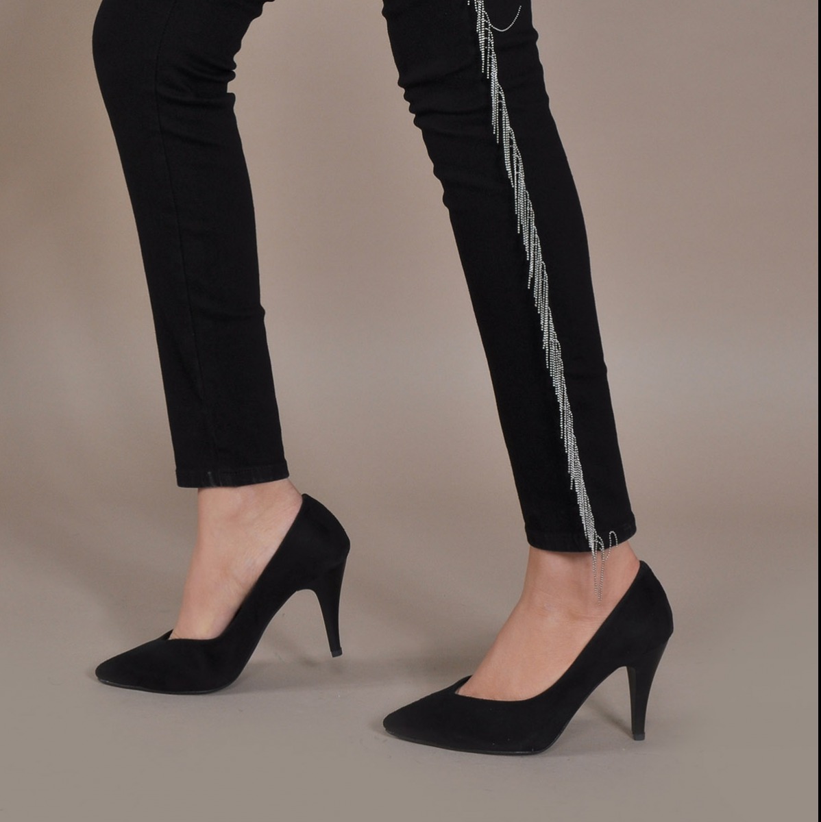 Flo Kadın  Siyah-Süet Klasik Topuklu Ayakkabı VZN20-003Y. 1
