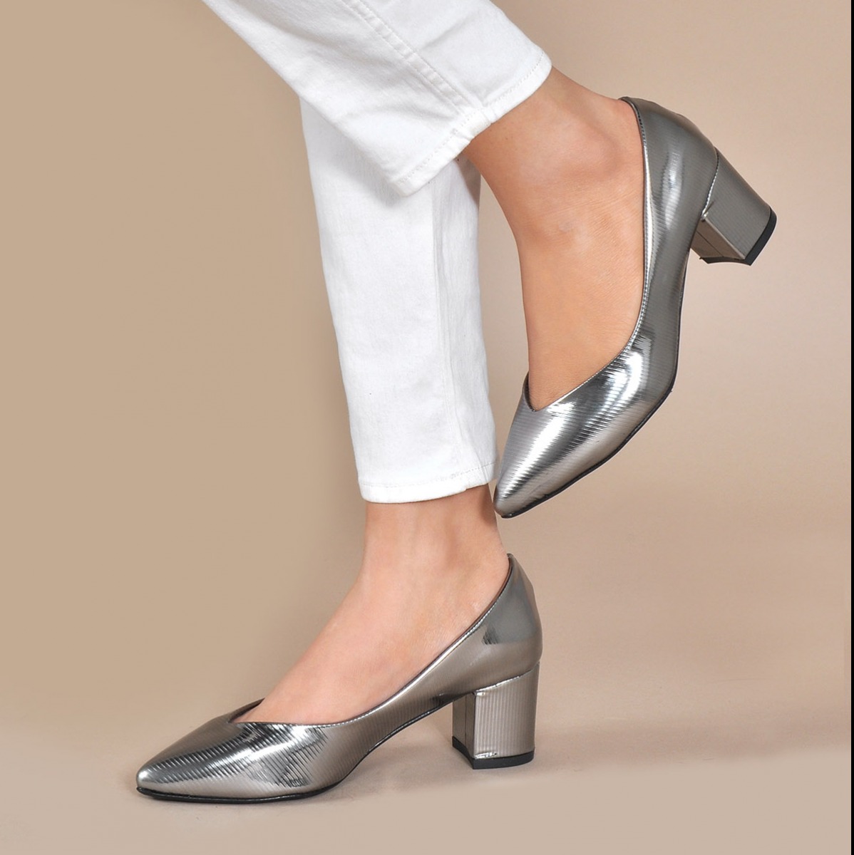 Flo Kadın  Platin-Dsn Klasik Topuklu Ayakkabı VZN20-005Y. 1