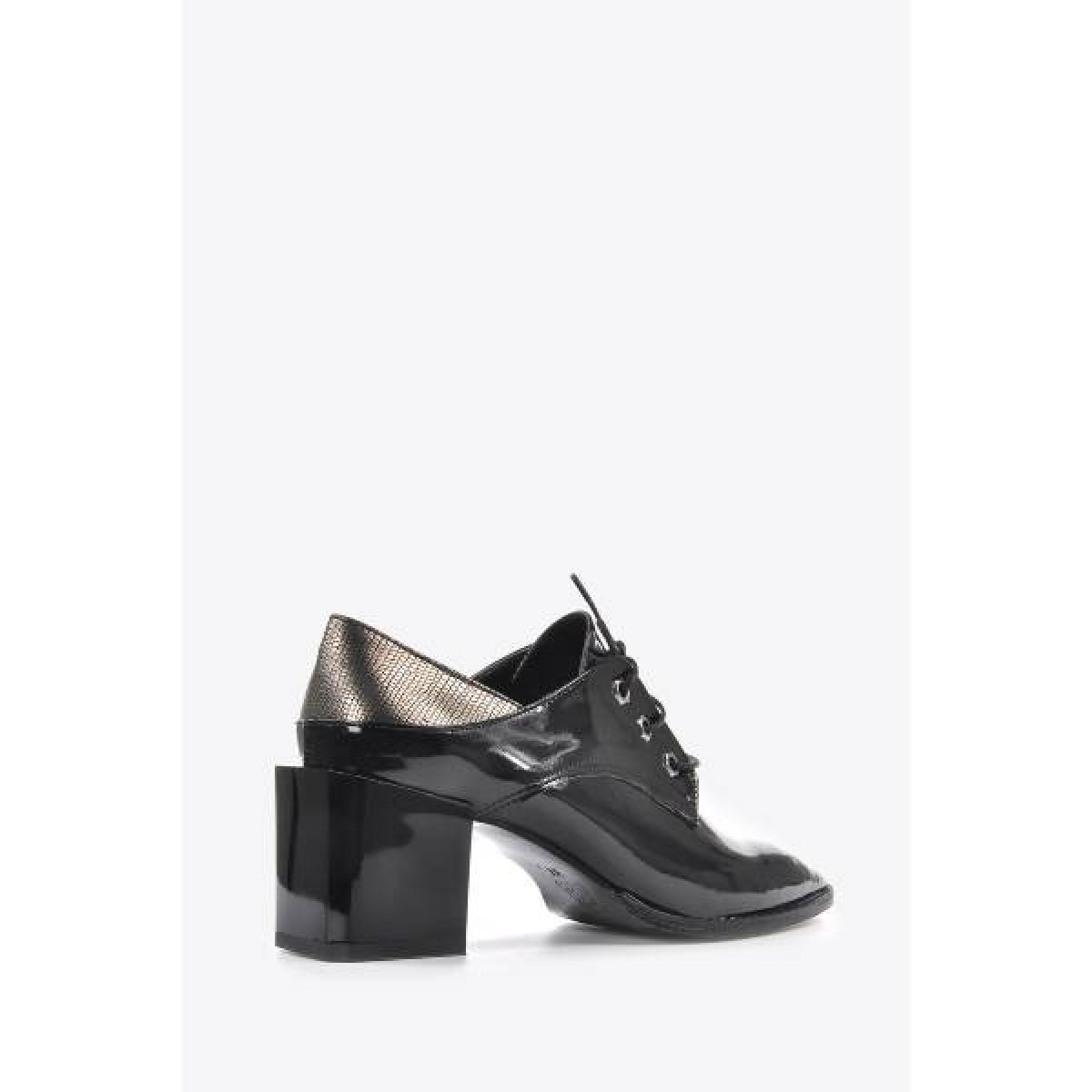 Flo Kadın  Siyah Rugan Klasik Topuklu Ayakkabı VZN20-011K. 4