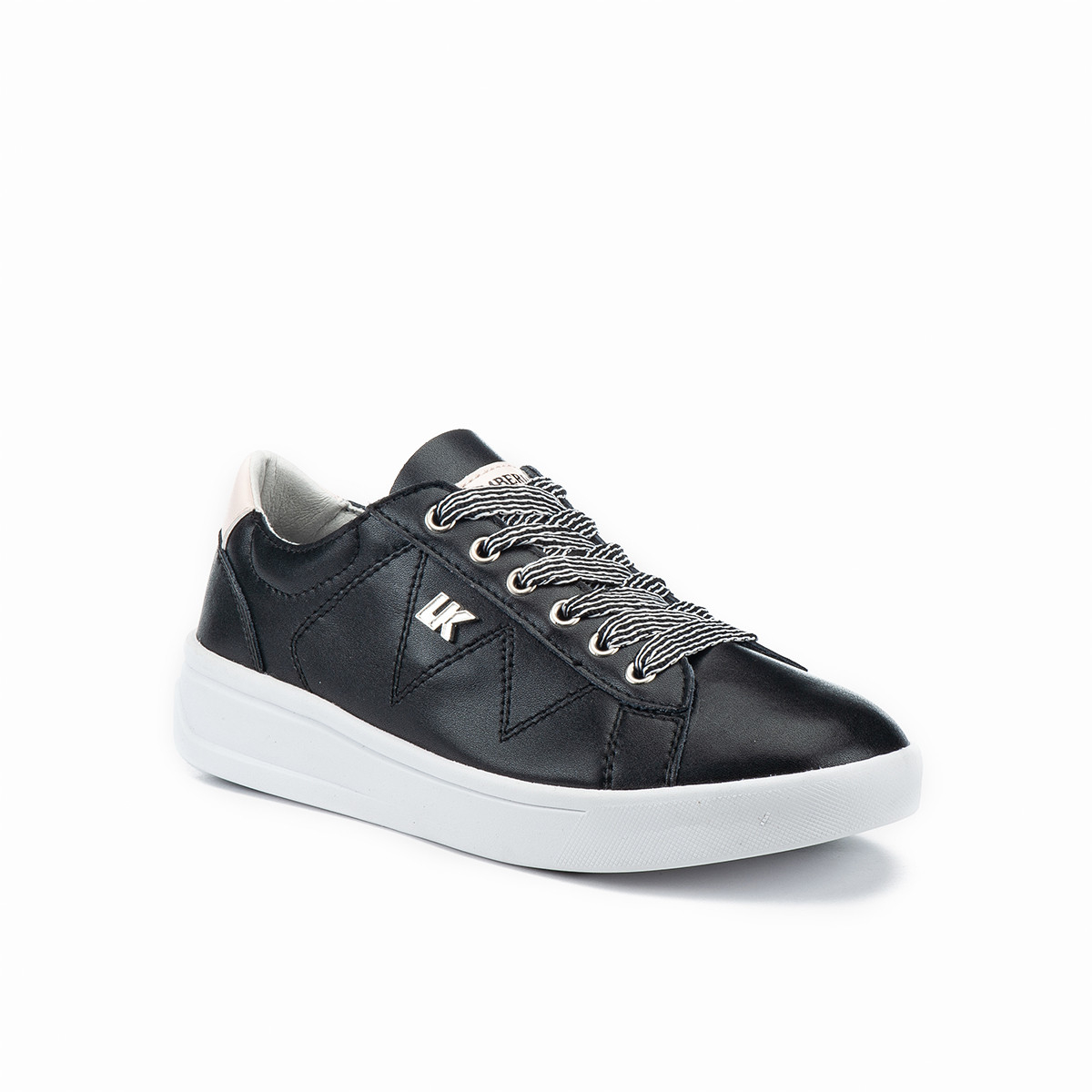 wild hawk steel sneakers
