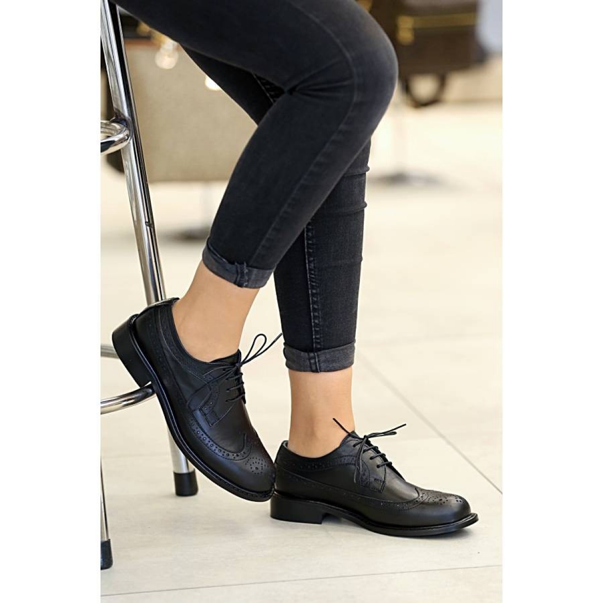 Flo - Kadın Klasik Ayakkabı Siyah. 3