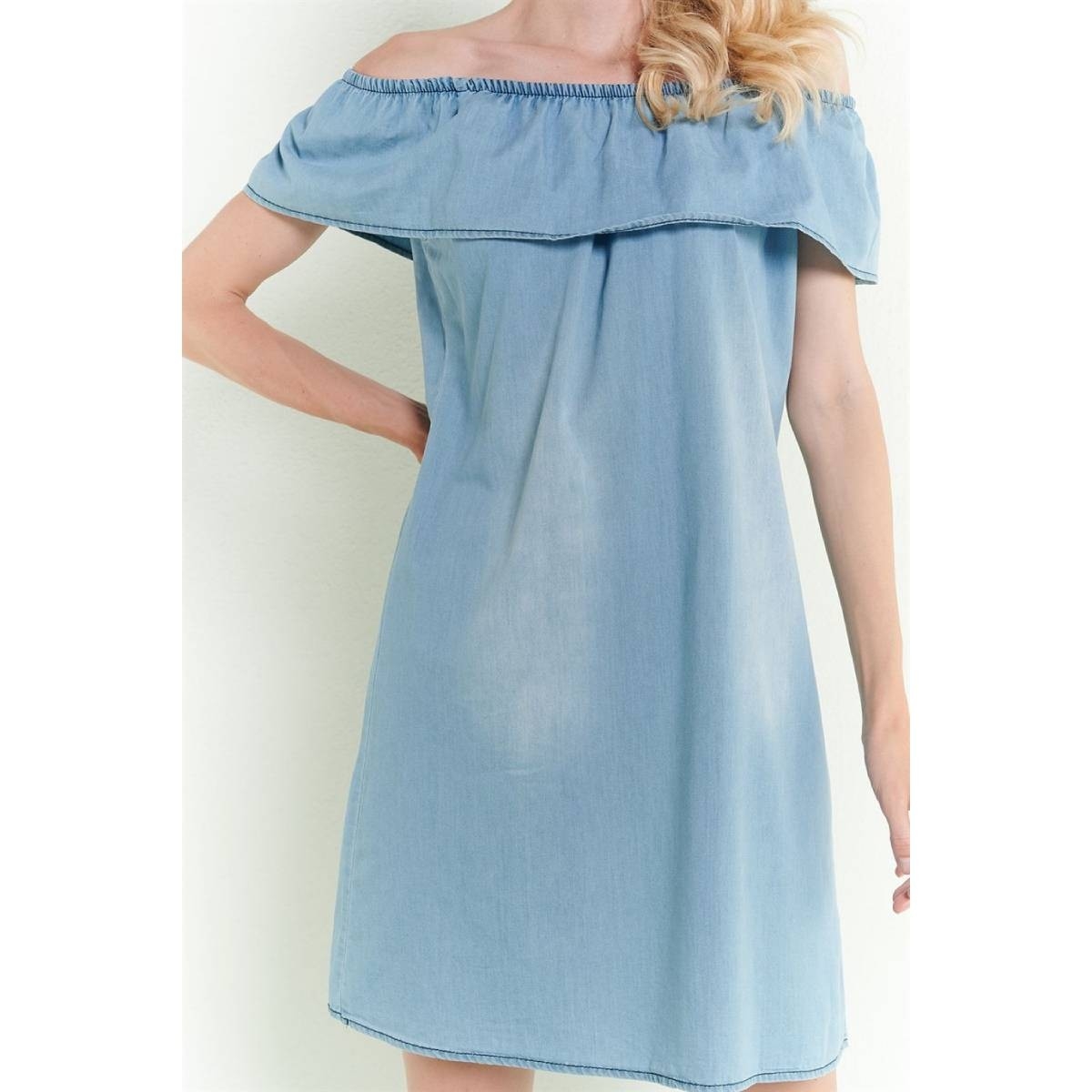 Flo Kadın  Açık Mavi  Madonna Yaka Fırfır Detaylı Kot Elbise. 5