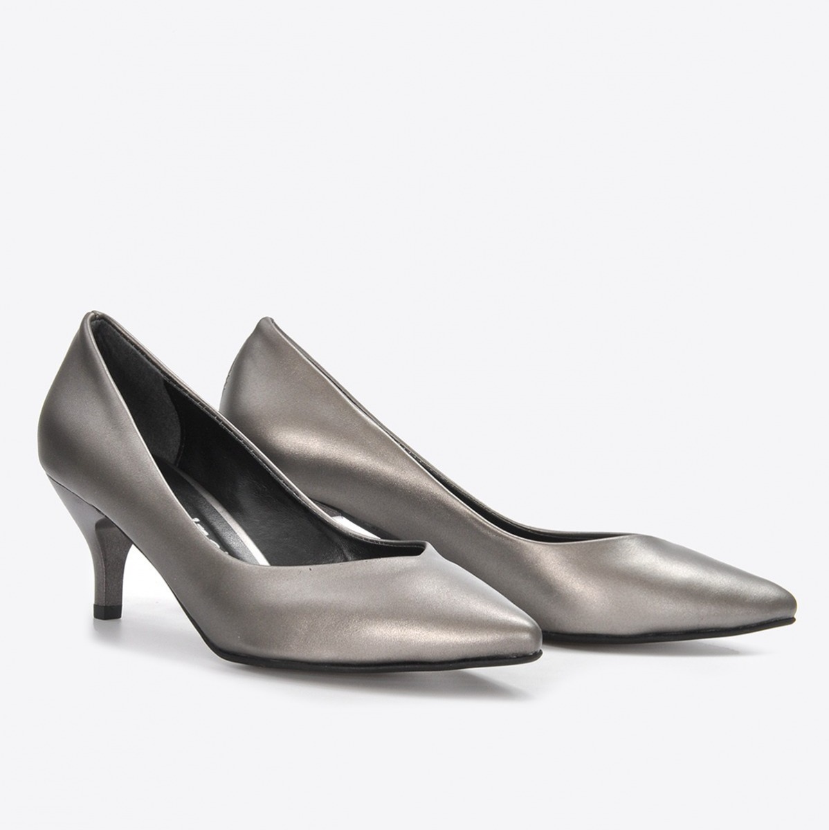Flo Kadın Platin Klasik Topuklu Ayakkabı VZN21-001Y. 4