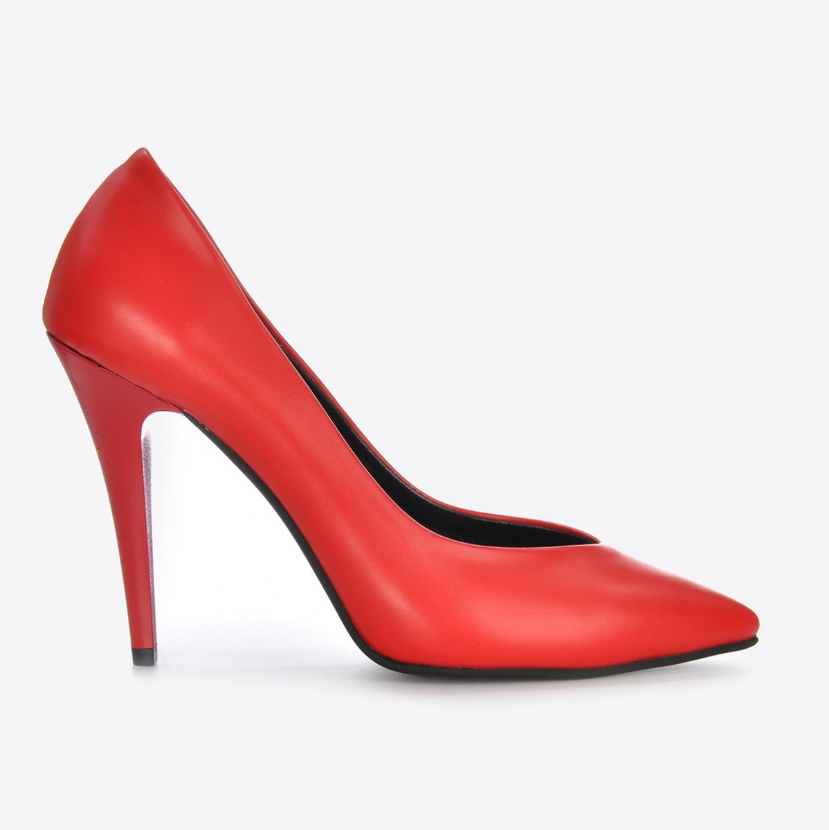 Flo Kadın  Kırmızı Klasik Topuklu Ayakkabı VZN21-005Y. 2