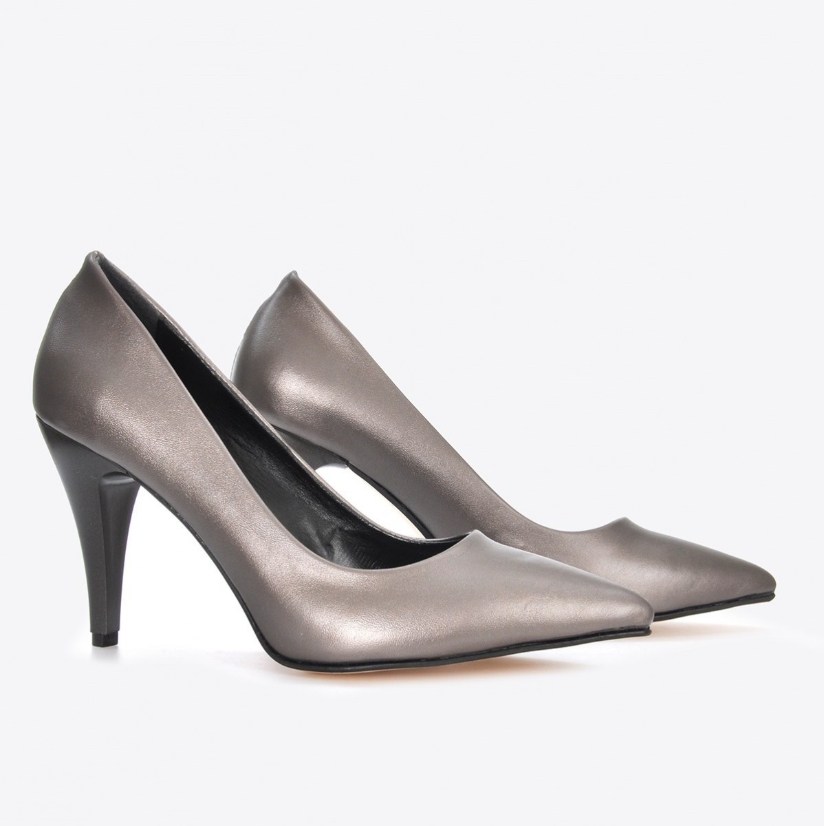 Flo Kadın Platin Klasik Topuklu Ayakkabı VZN21-007Y. 4