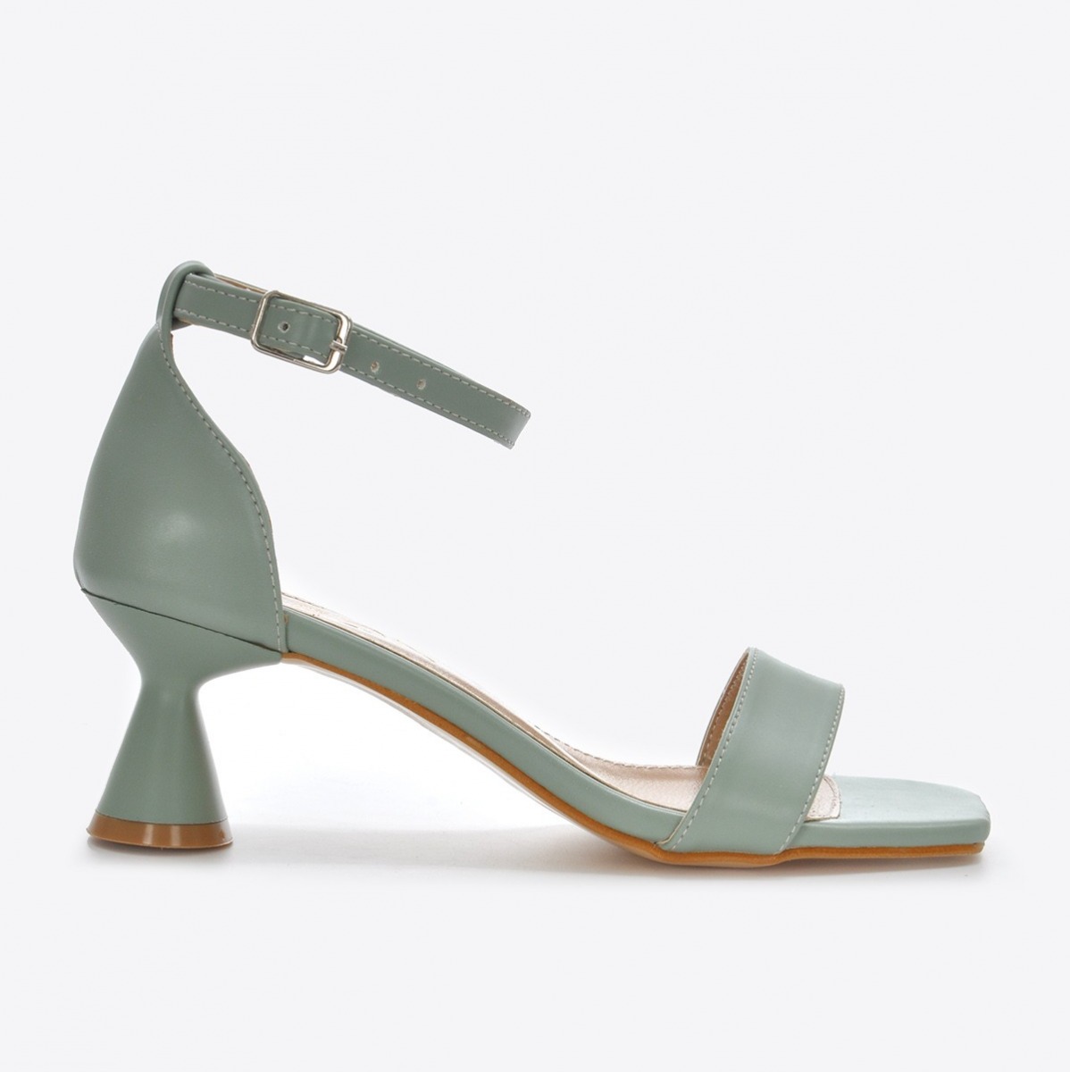 Flo Kadın  Su Yeşili Klasik Topuklu Ayakkabı VZN21-032Y. 2