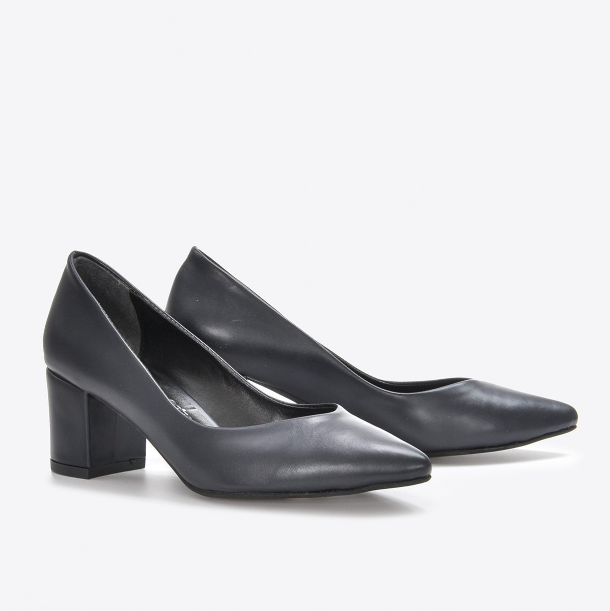 Flo Kadın  Lacivert Klasik Topuklu Ayakkabı VZN21-040Y. 4