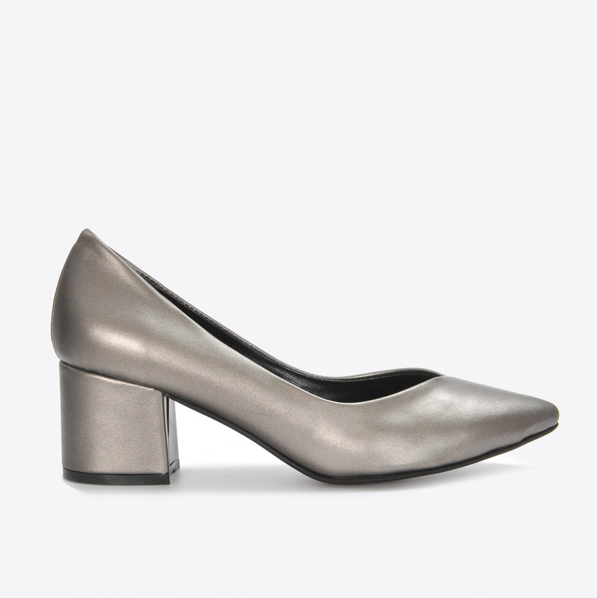 Flo Kadın Platin Klasik Topuklu Ayakkabı VZN21-040Y. 2