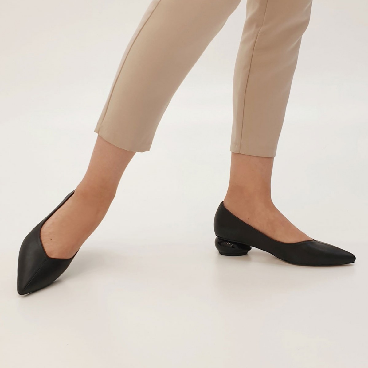 Flo Kadın Günlük Klasik Topuklu Ayakkabı Evara Siyah. 1