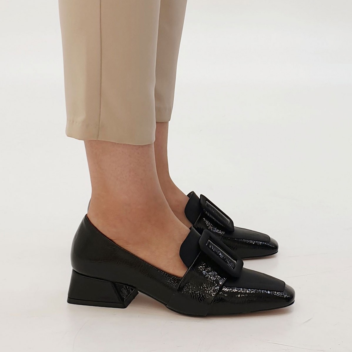 Modalite Net Flo Kadin Gunluk Klasik Topuklu Ayakkabi Jiyona Siyah Rugan
