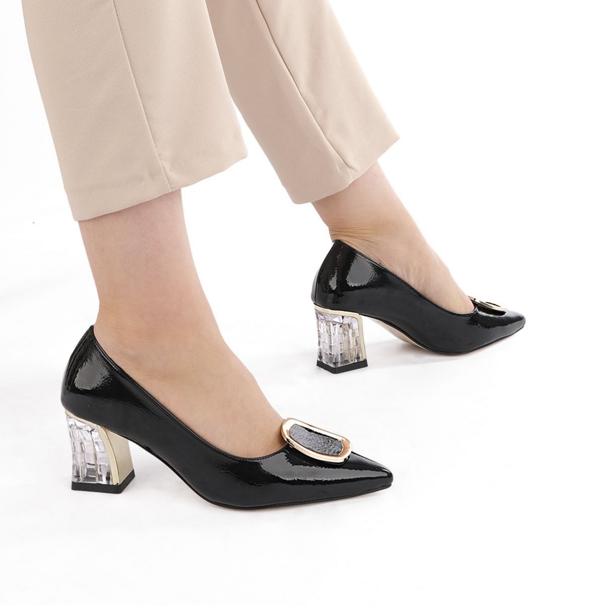 Flo Kadın Klasik Topuklu Ayakkabı Kavizla Siyah Rugan. 2
