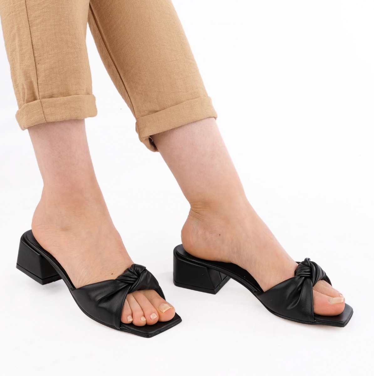 Flo Kadın Topuklu Terlik Povid Siyah. 1