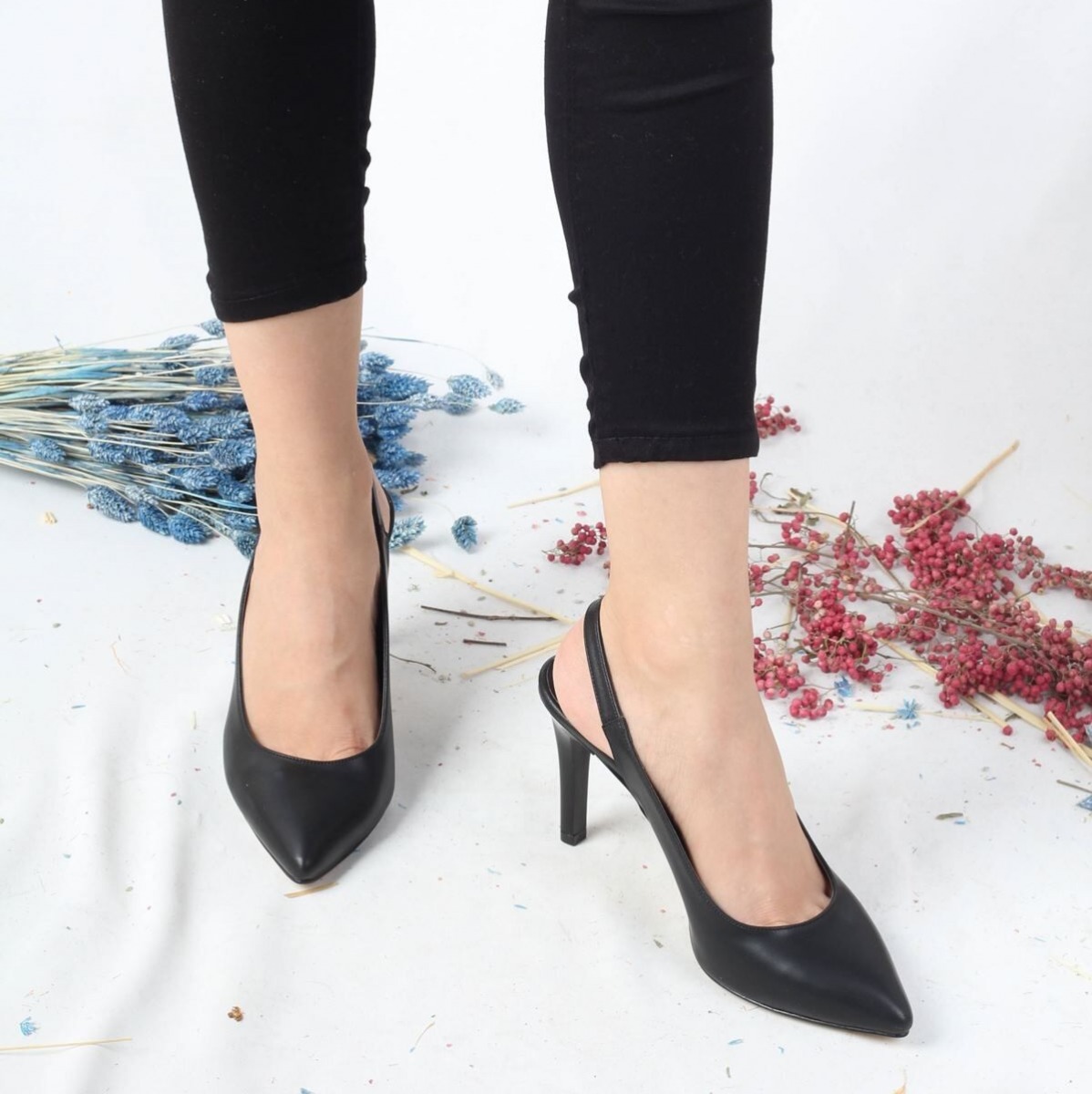 Flo Arkası Açık Siyah Renk Stiletto Topuklu Kadın Ayakkabı - Mas. 1