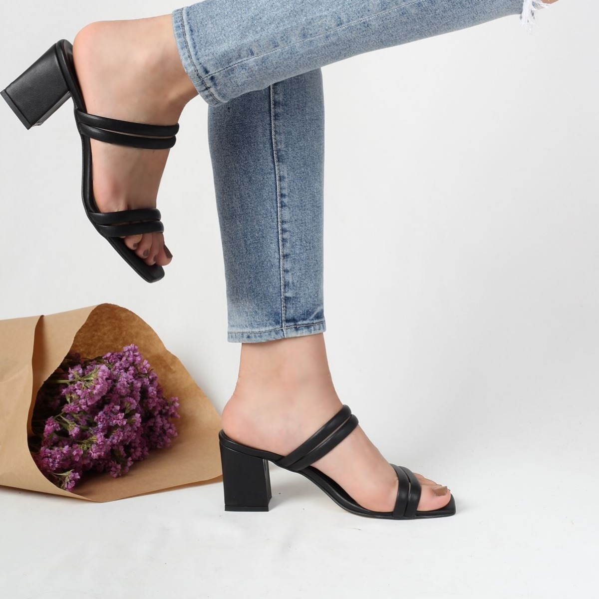 Siyah İnce Çift Bantlı Topuklu Terlik - Benjo - Görsel 3