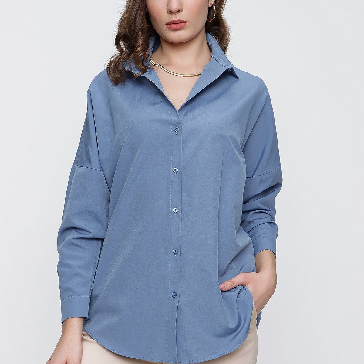 Flo Kadın Mavi Geniş Yaka Düz Gömlek. 2