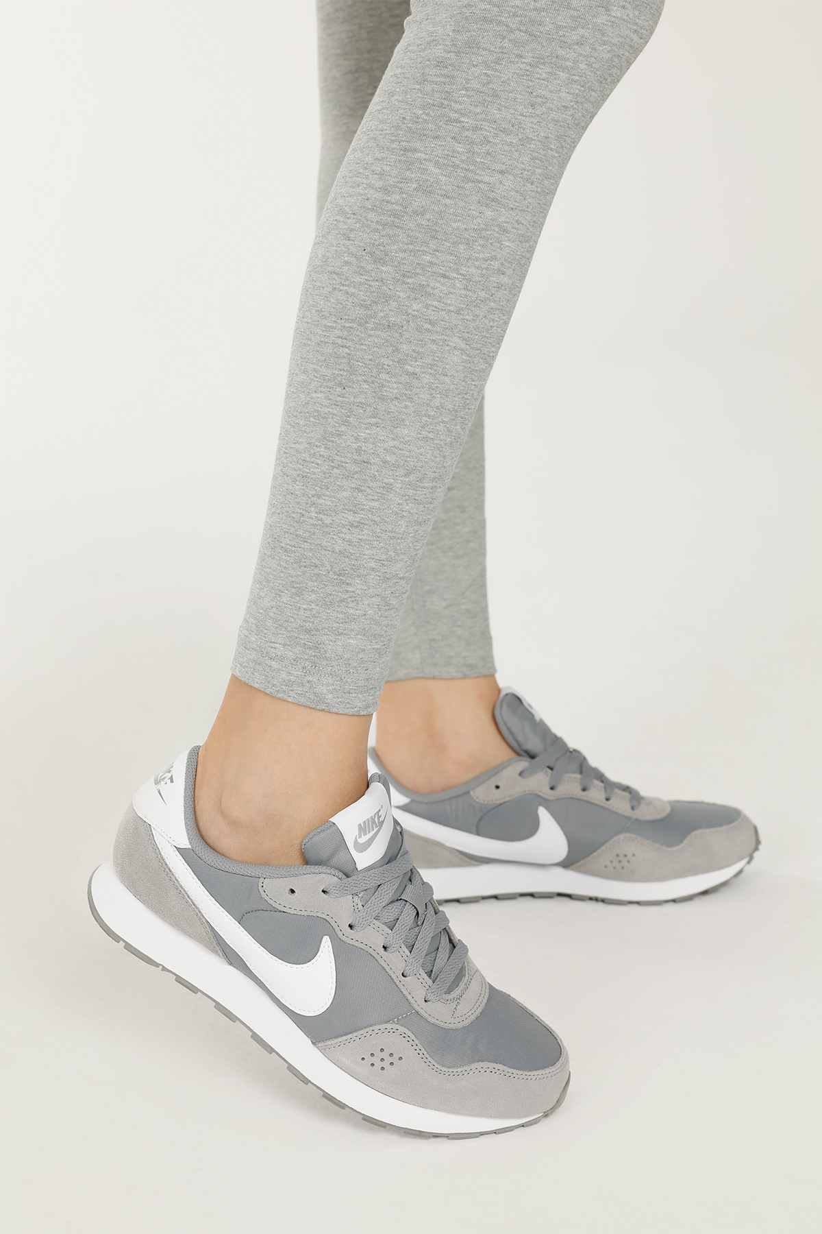 Detaylı zirve ketum  Nike MD VALIANT (GS) Kadın Sneaker 100584248 | Flo