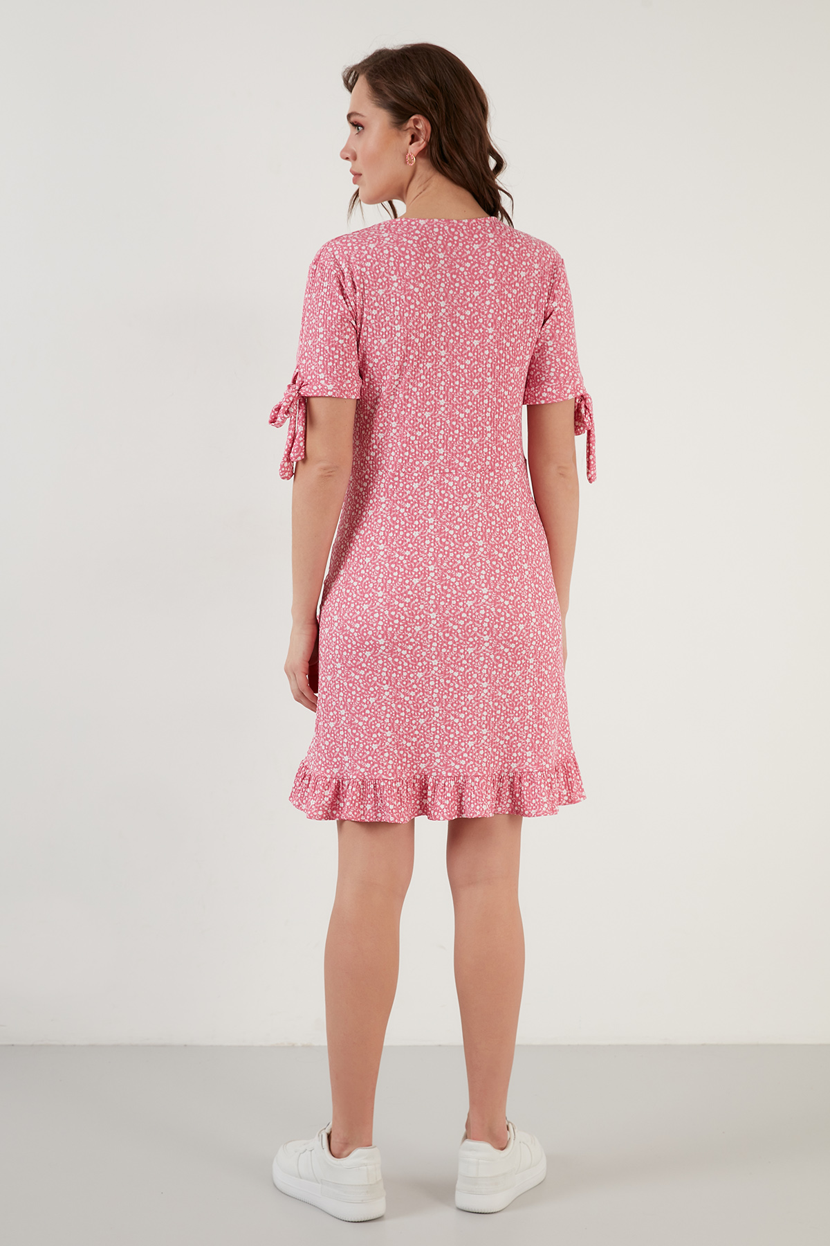 https://floimages.mncdn.com/media/catalog/product/22-02/12/2dy586371947-5-1644615153.jpg