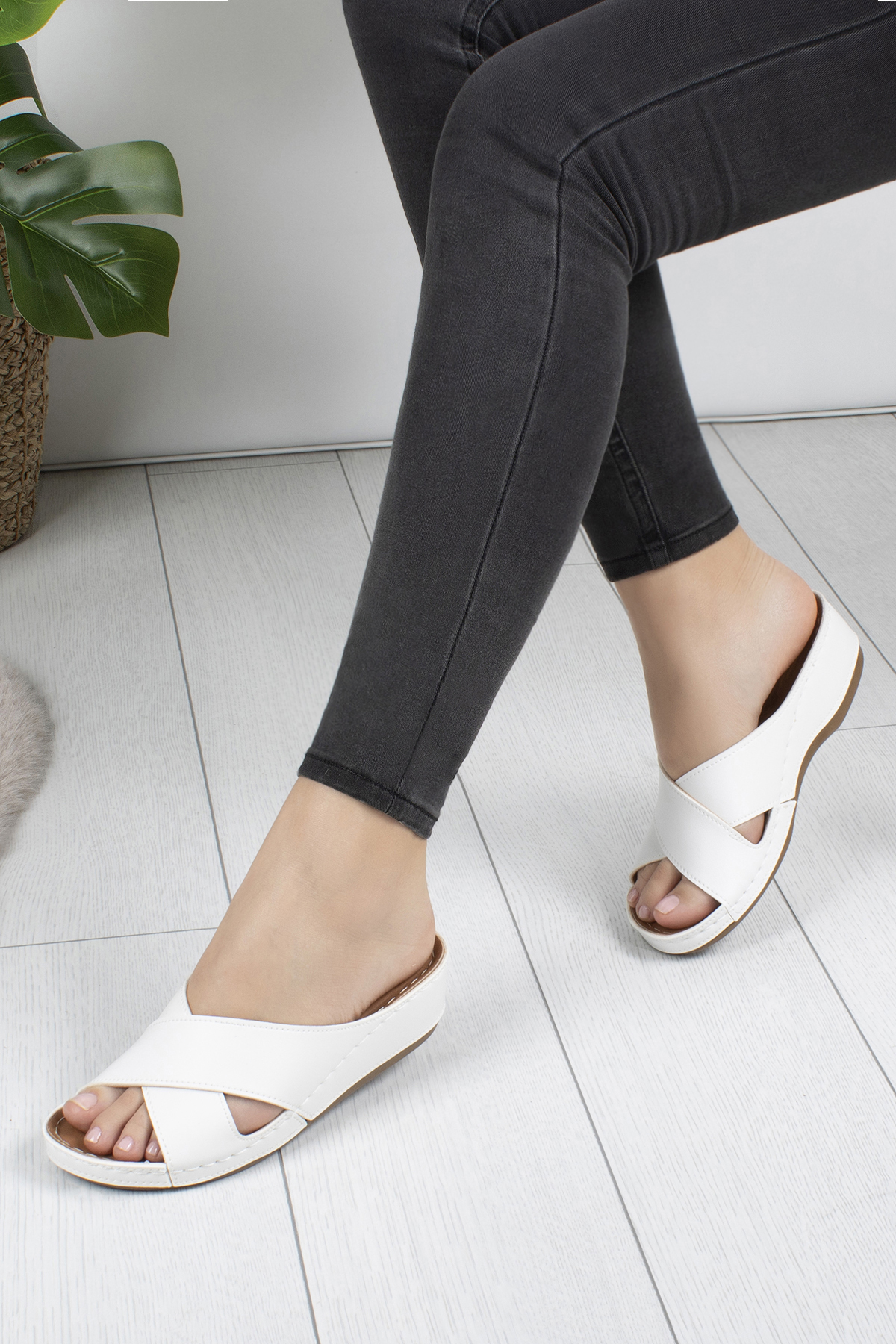 Lerry Anatomik Ortopedik Günlük Kadın Terlik - Görsel 5