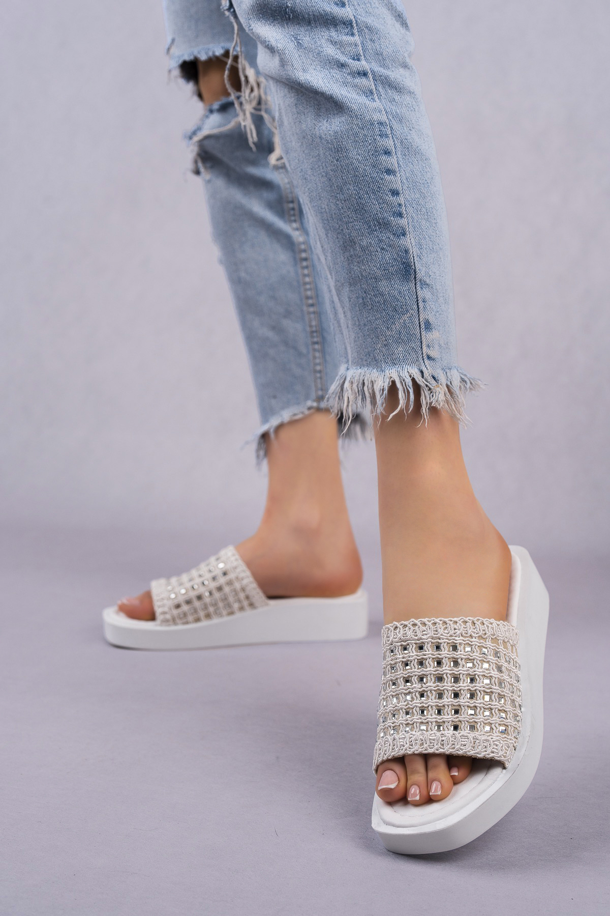 Kadın Garantili Taş Detaylı Günlük Terlik 2022.2040 Beyaz - Görsel 2