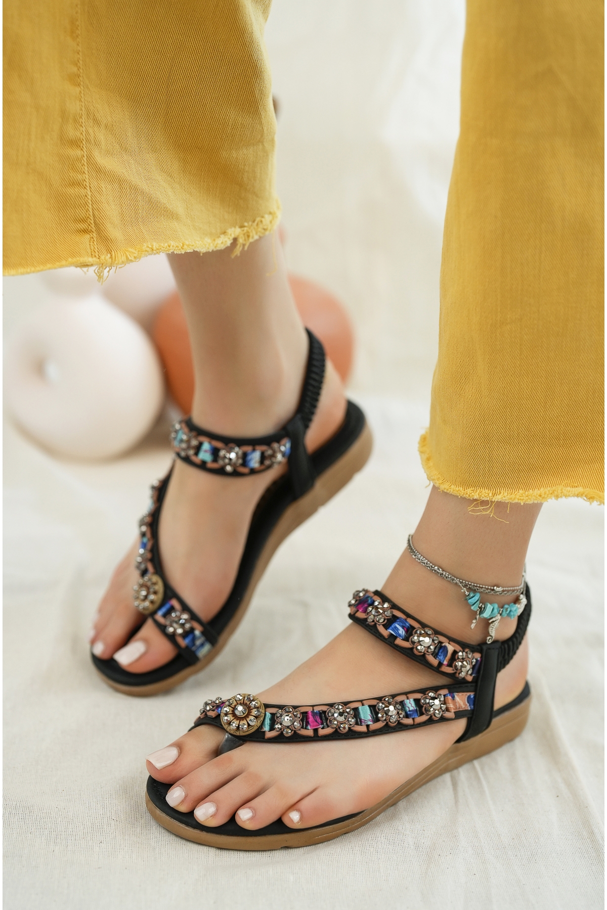 Scarlet Anatomik Ortopedik Parmak Arası Günlük Kadın Sandalet - Görsel 3