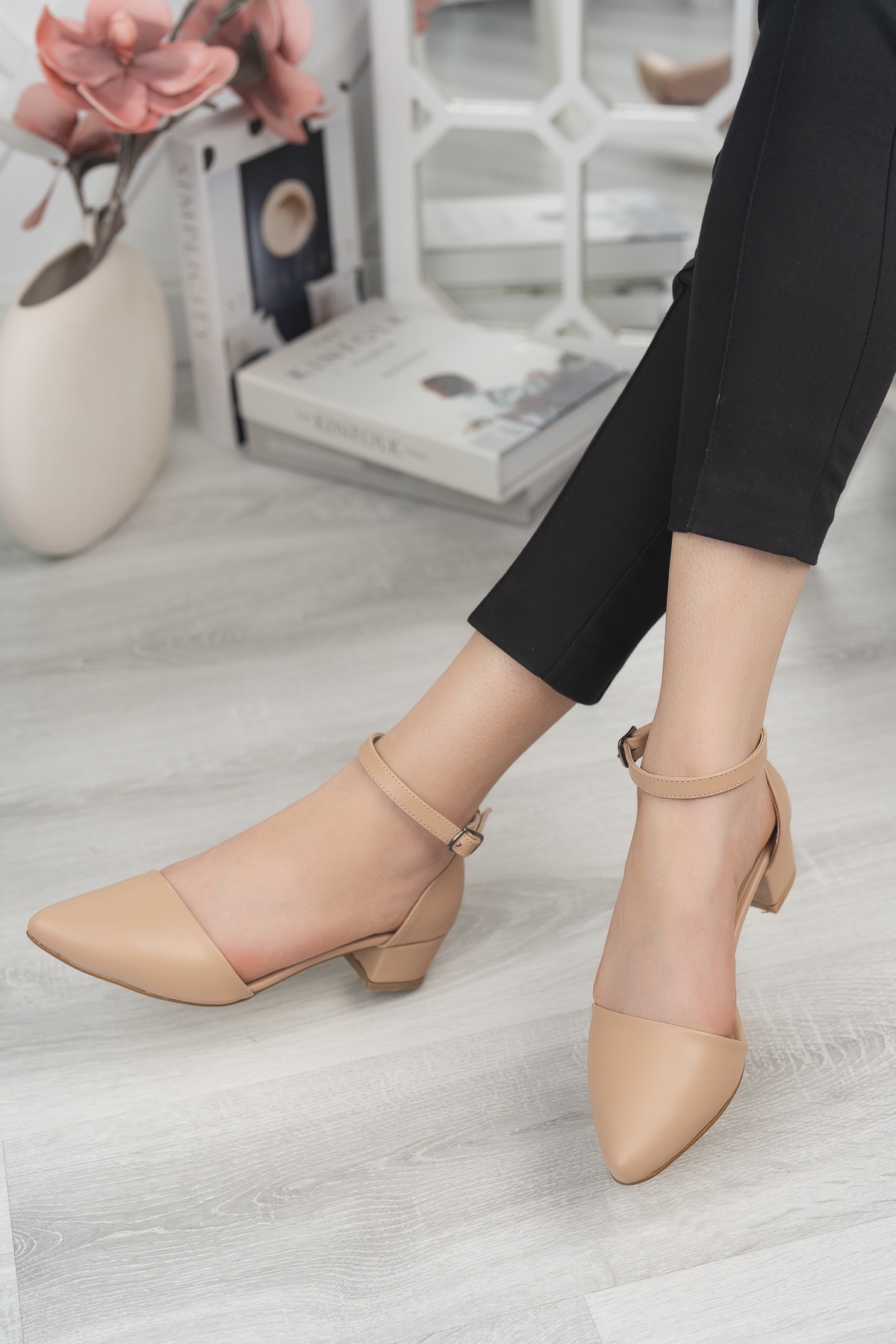 Elvira Anatomik Taban Topuklu Kadın Ayakkabı - Görsel 3