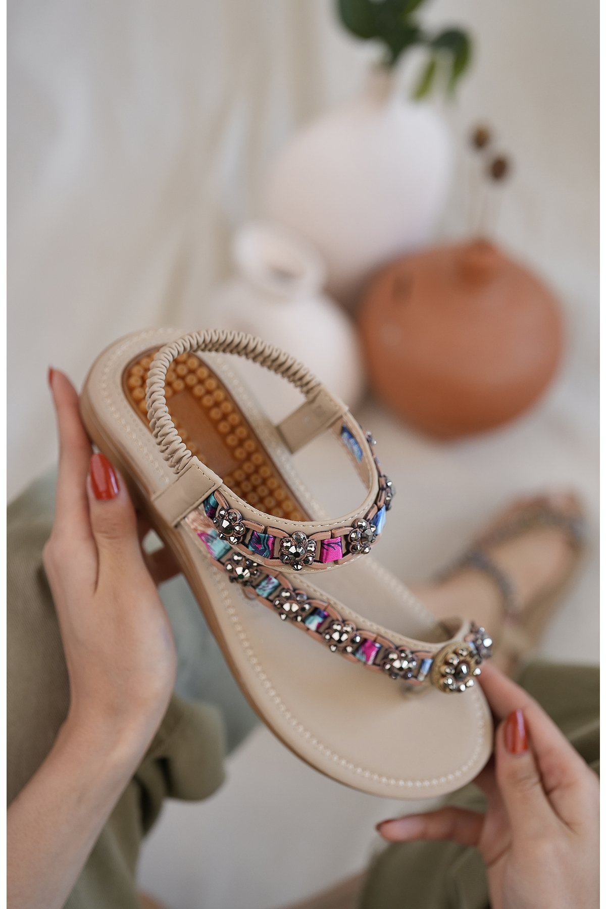 Scarlet Anatomik Ortopedik Parmak Arası Günlük Kadın Sandalet - Görsel 3