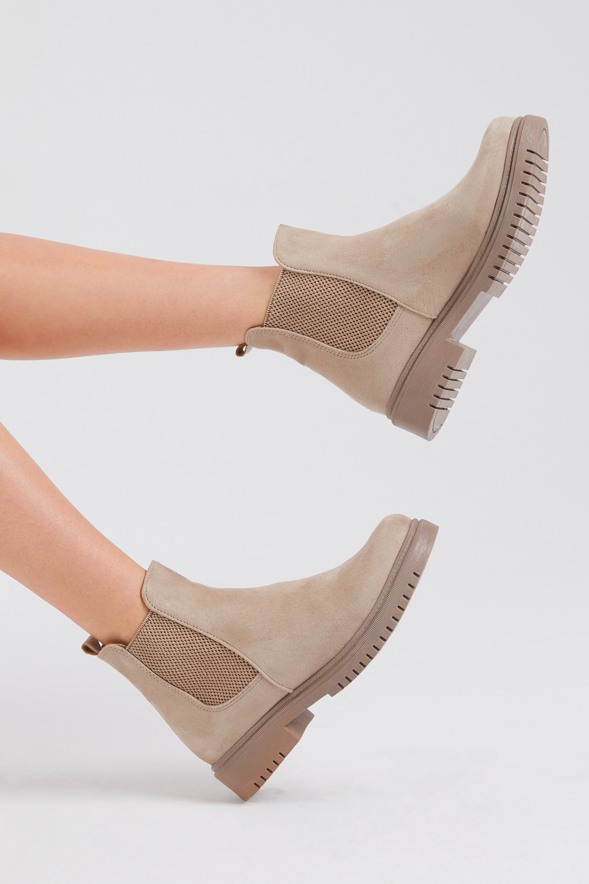 Tonny Black Kadın Krem Süet Lastikli Rahat Kalıp Bot - Görsel 4