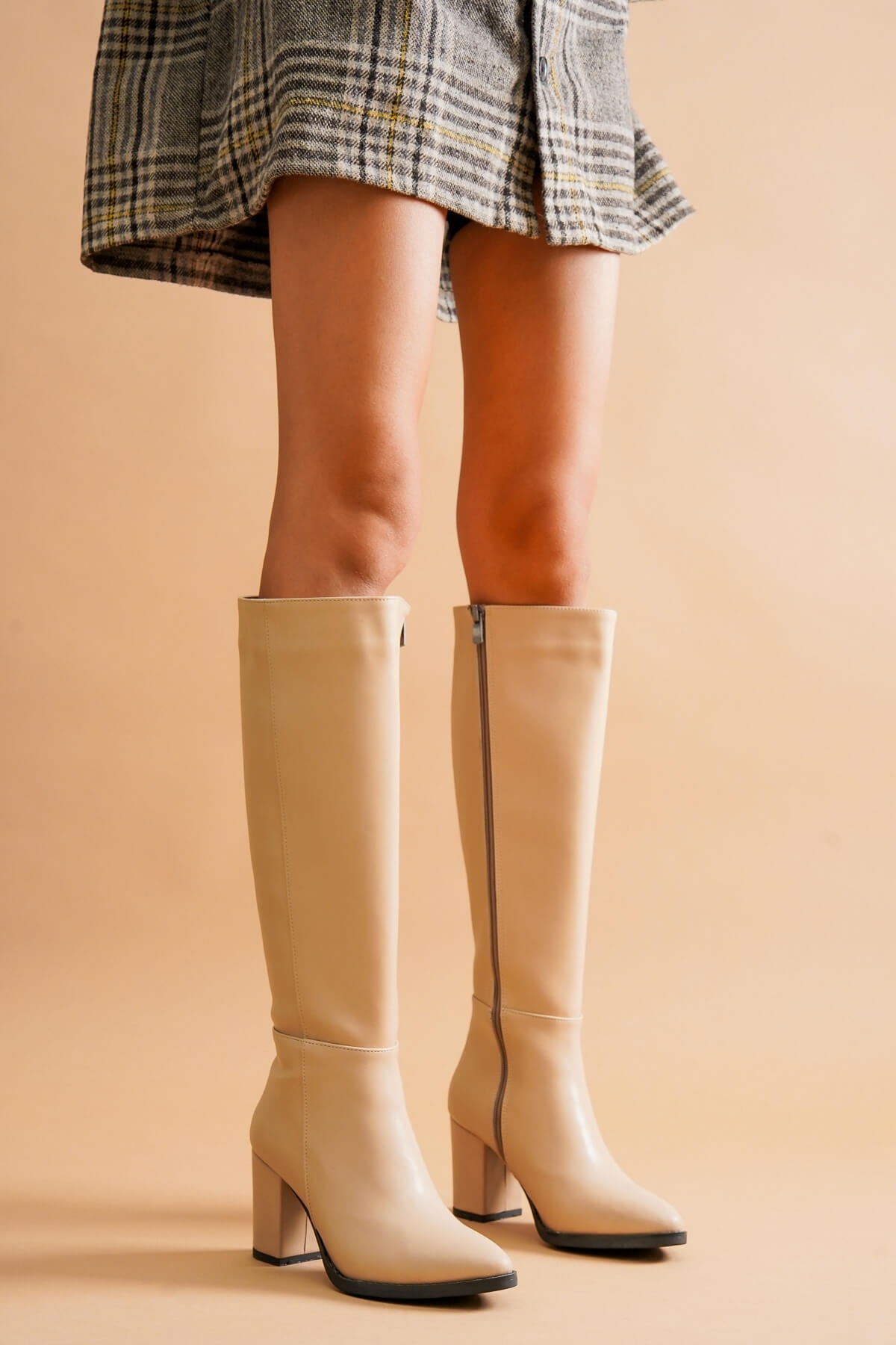 Kleo Nude Deri Topuklu Yanı Fermuarlı Günlük Kullanım Çizme - Görsel 3