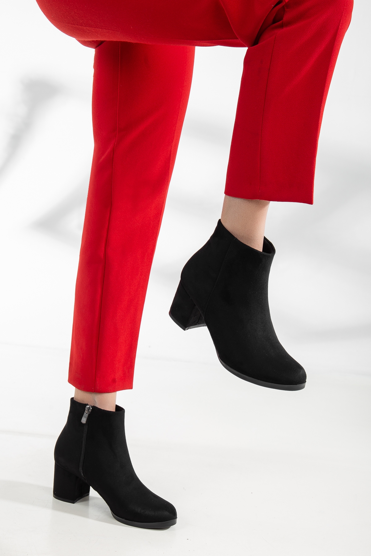 D0520 Garantili Kadın Soğuk Geçirmez Fermuarlı Bot_Siyah-Süet - Görsel 4