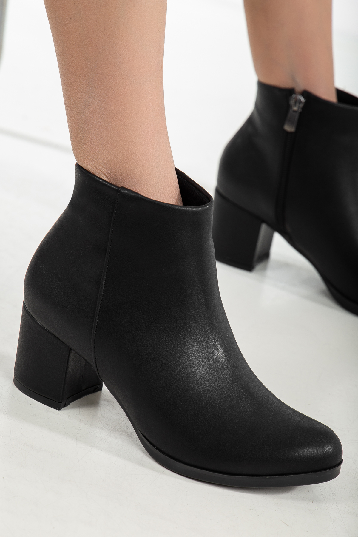 D0520 Garantili Kadın Soğuk Geçirmez Fermuarlı Bot_Siyah - Görsel 4