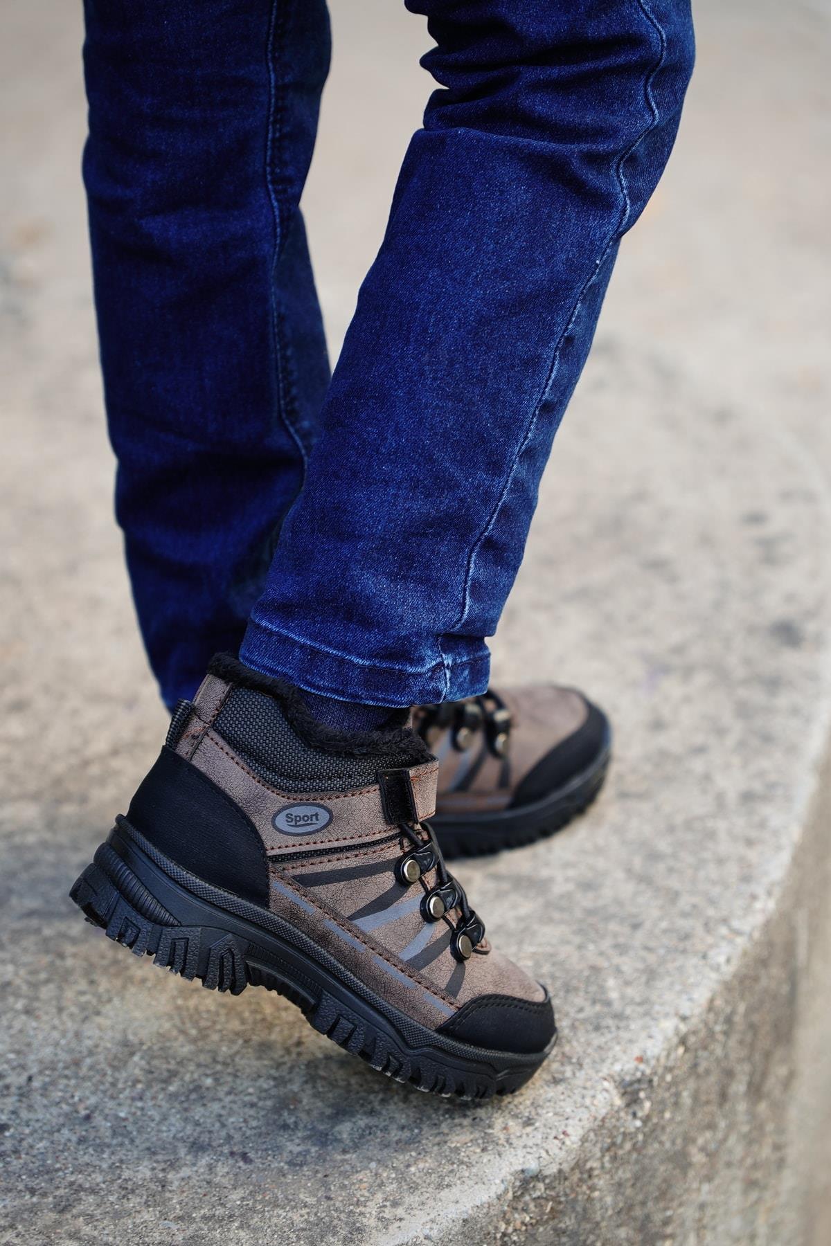 5080 Kahve Kürklü Erkek Çocuk Bot - Görsel 3