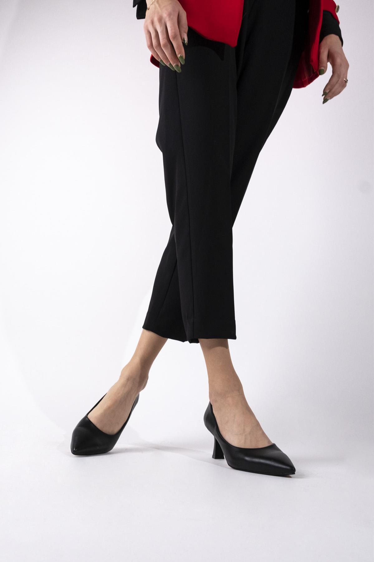 Siyah Mat Stiletto Kısa Kadeh Topuklu Ayakkabı - Kandy - Görsel 4