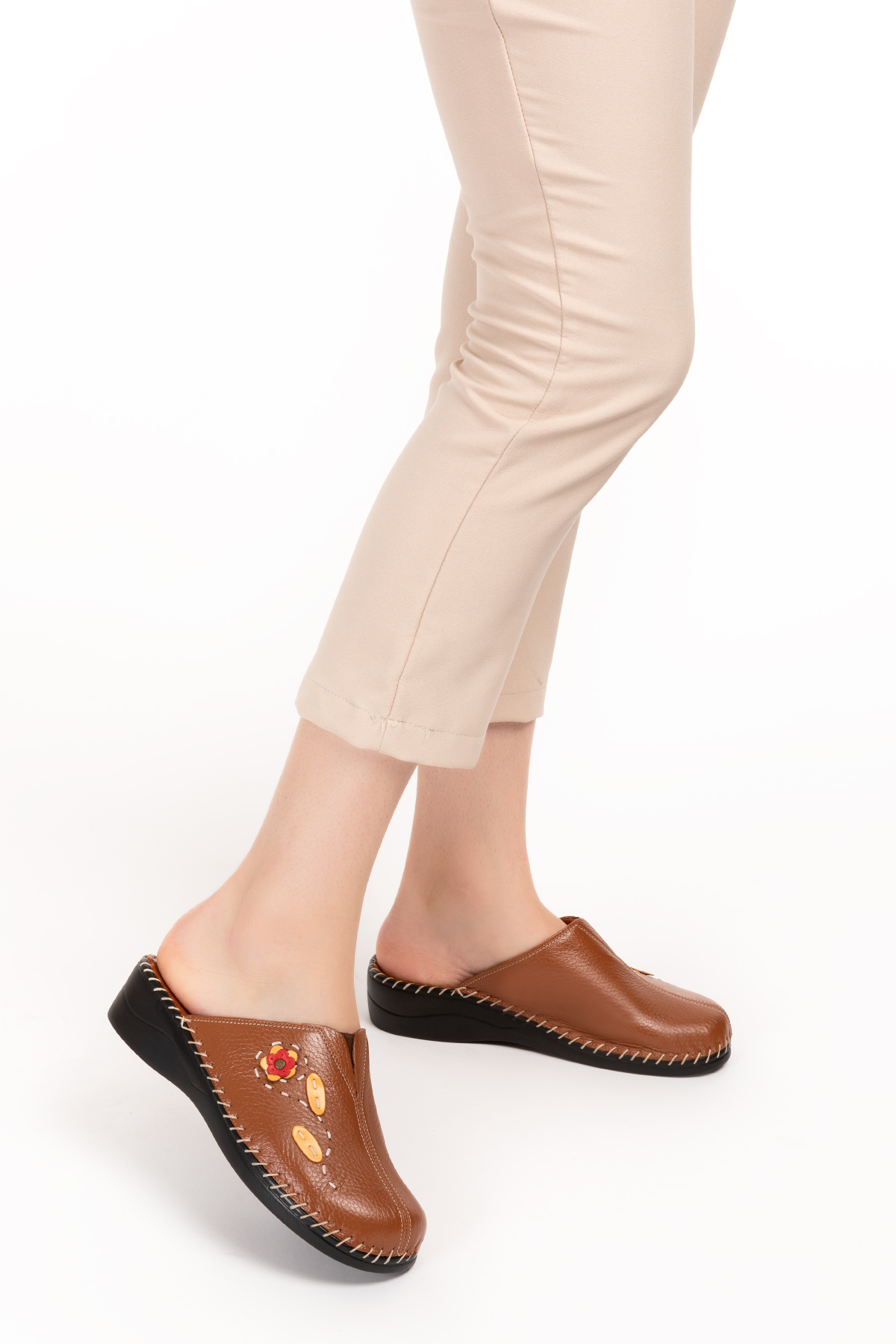 Gondol Kadın Hakiki Deri Ortopedik Sabo Terlik yprk.811 - Görsel 3