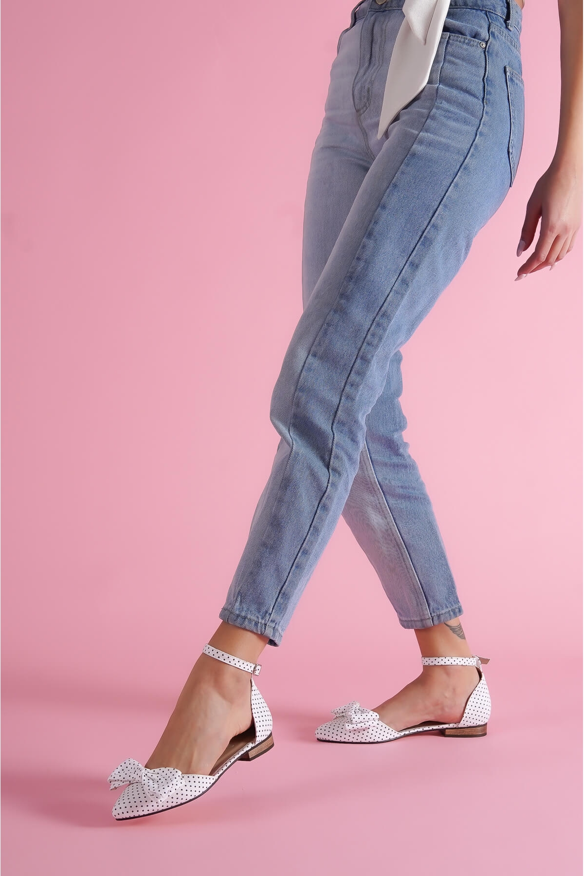 Misty Beyaz Puantiyeli Bilekten Bantlı Sivri Burun Günlük Babet - Görsel 6