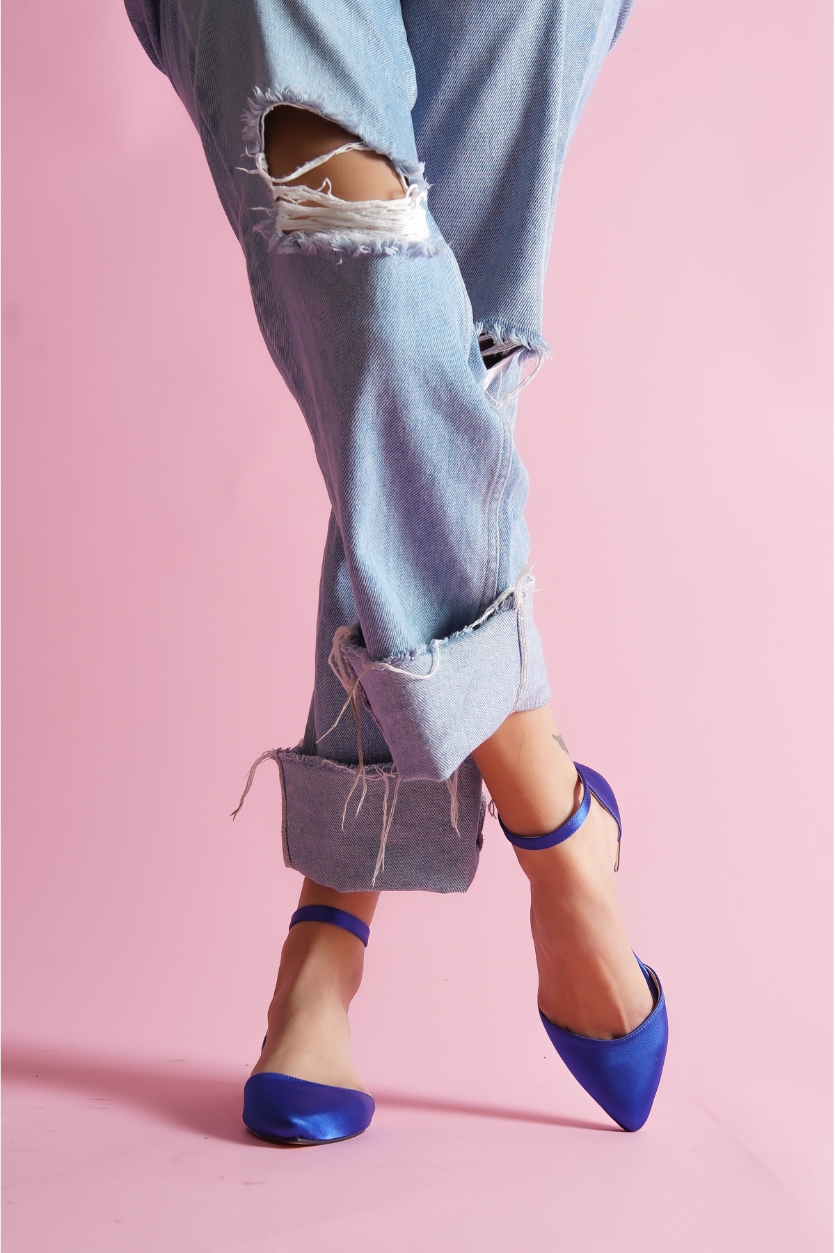 Misty Saks Saten Bilekten Bantlı Sivri Burun Günlük Babet - Görsel 3