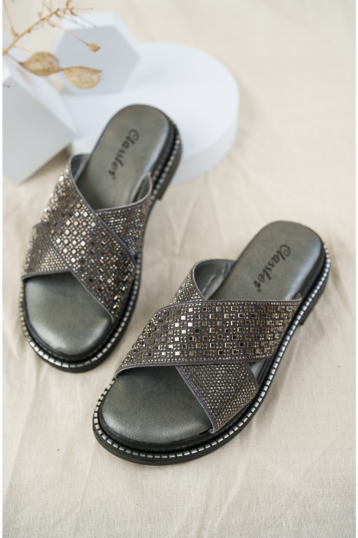 Sharone Anatomik Ortopedik Rahat Taşlı Günlük Kadın Terlik - Görsel 6