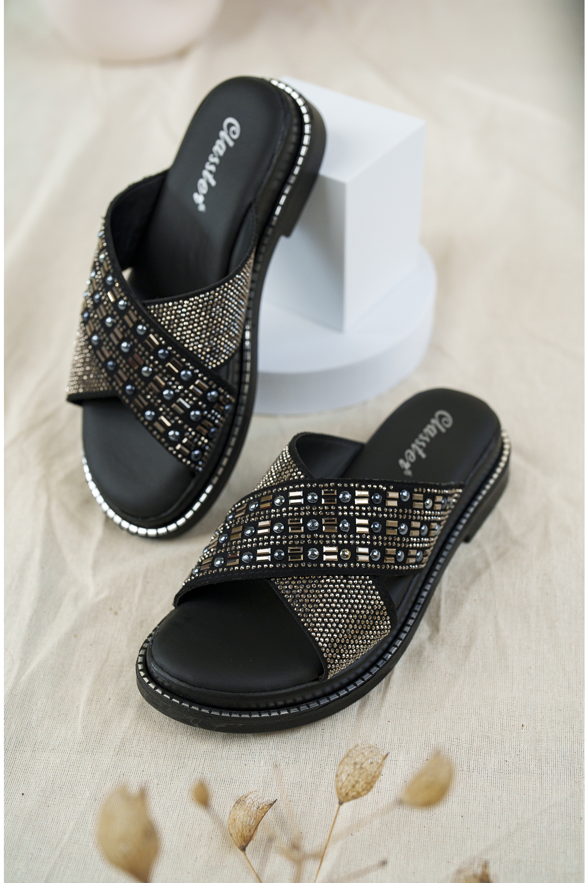 Sharone Anatomik Ortopedik Rahat Taşlı Günlük Kadın Terlik - Görsel 5