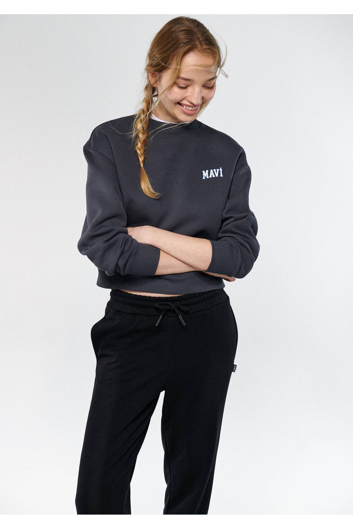 Logo Baskılı Gri Crop Sweatshirt