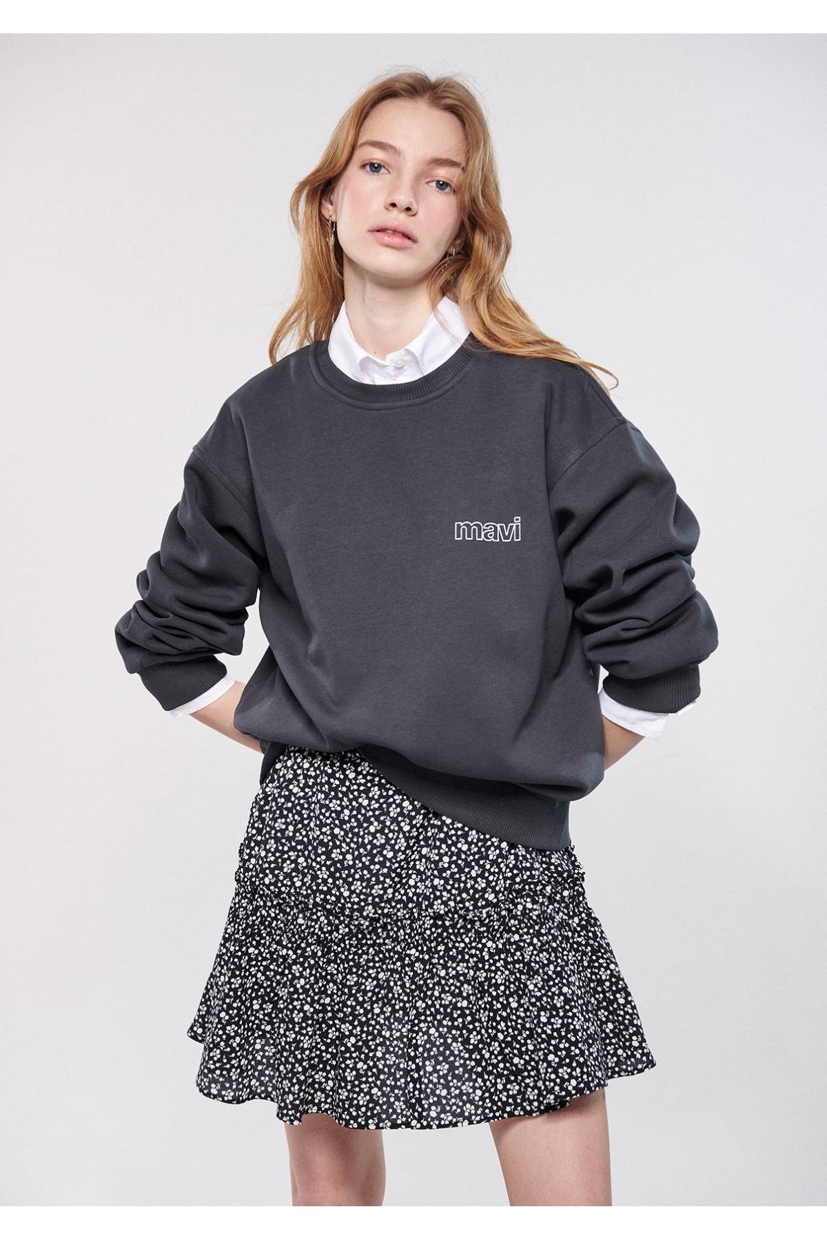 Logo Baskılı Gri Sweatshirt