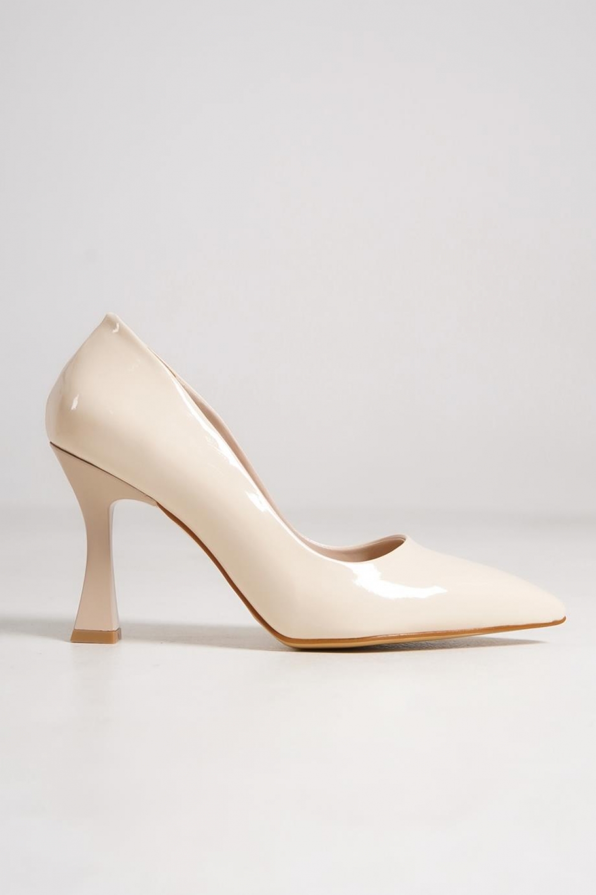 Kanger Bej Rugan Stiletto Kadeh Topuklu Ayakkabı - Görsel 3