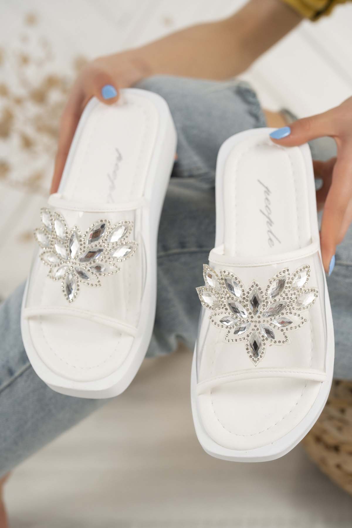 Kadın Garantili Taşlı Ortopedik Terlik Ppl.5050 Beyaz - Görsel 3