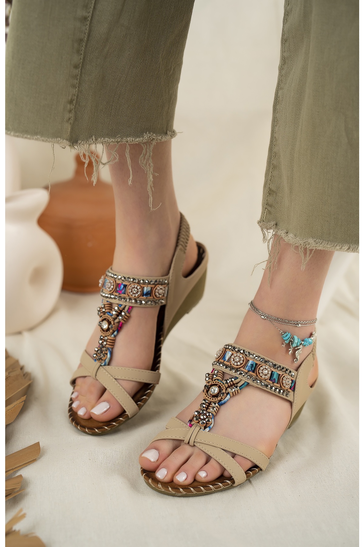 Angelina Anatomik Fashion Taşlı Günlük Kadın Sandalet - Görsel 3