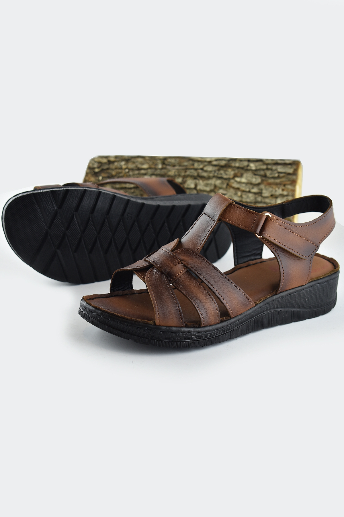 Ayakkabı Burada Ayakkabı Burada Taba 8150 TAM ORTOPEDİK Hakiki Deri Kadın Sandalet Deri Sandalet İvazn Flo'da! Taba - 4. görsel