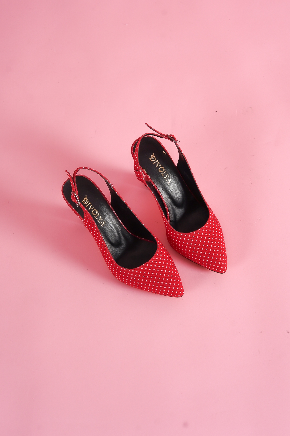 Rozalinda Kırmızı Puantiyeli Önü Sivri Günlük Kullanım Topuklu Ayakkabı - Görsel 5