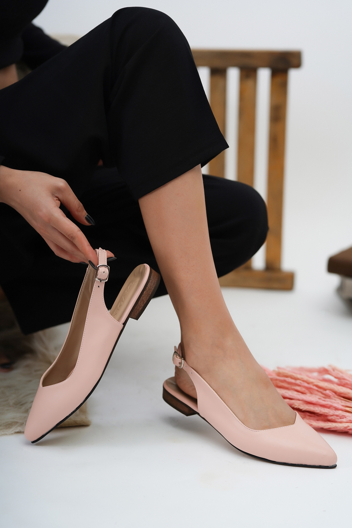 Luke Pudra Sivri Burun Günlük Babet - Görsel 3