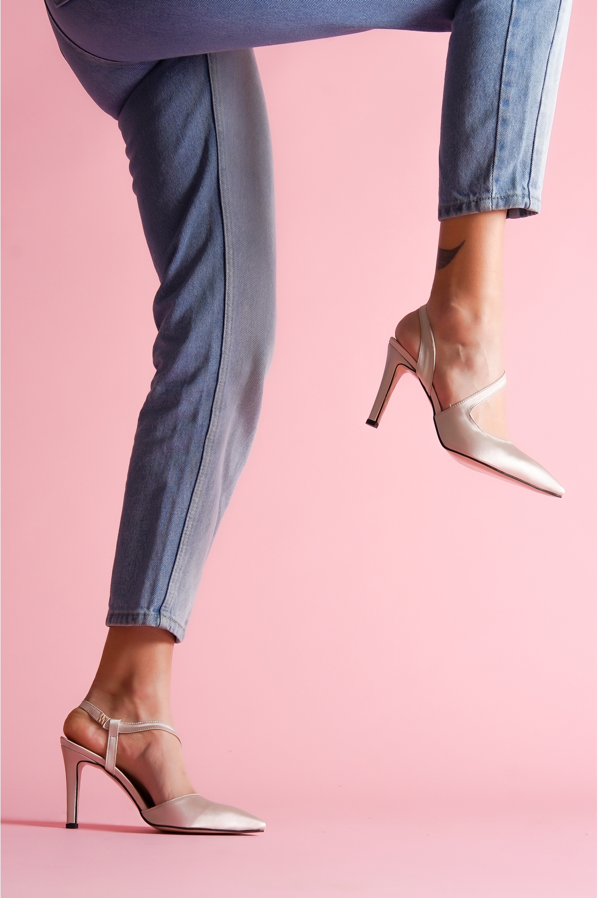 Odian Bej Saten Topuklu Günlük Kullanım Ayakkabı - Görsel 4