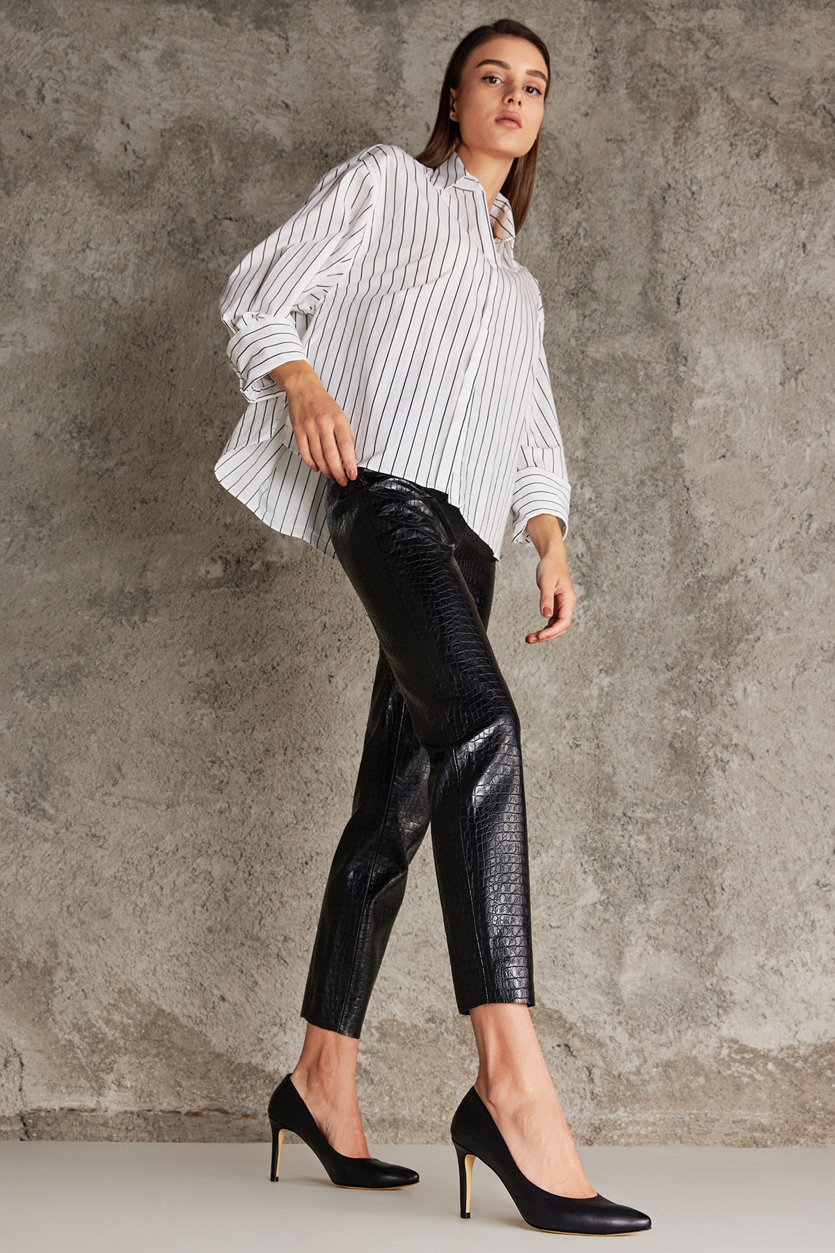 Kadın Hakiki Deri Topuklu Ayakkabı 1231003 4292 Siyah - Görsel 2