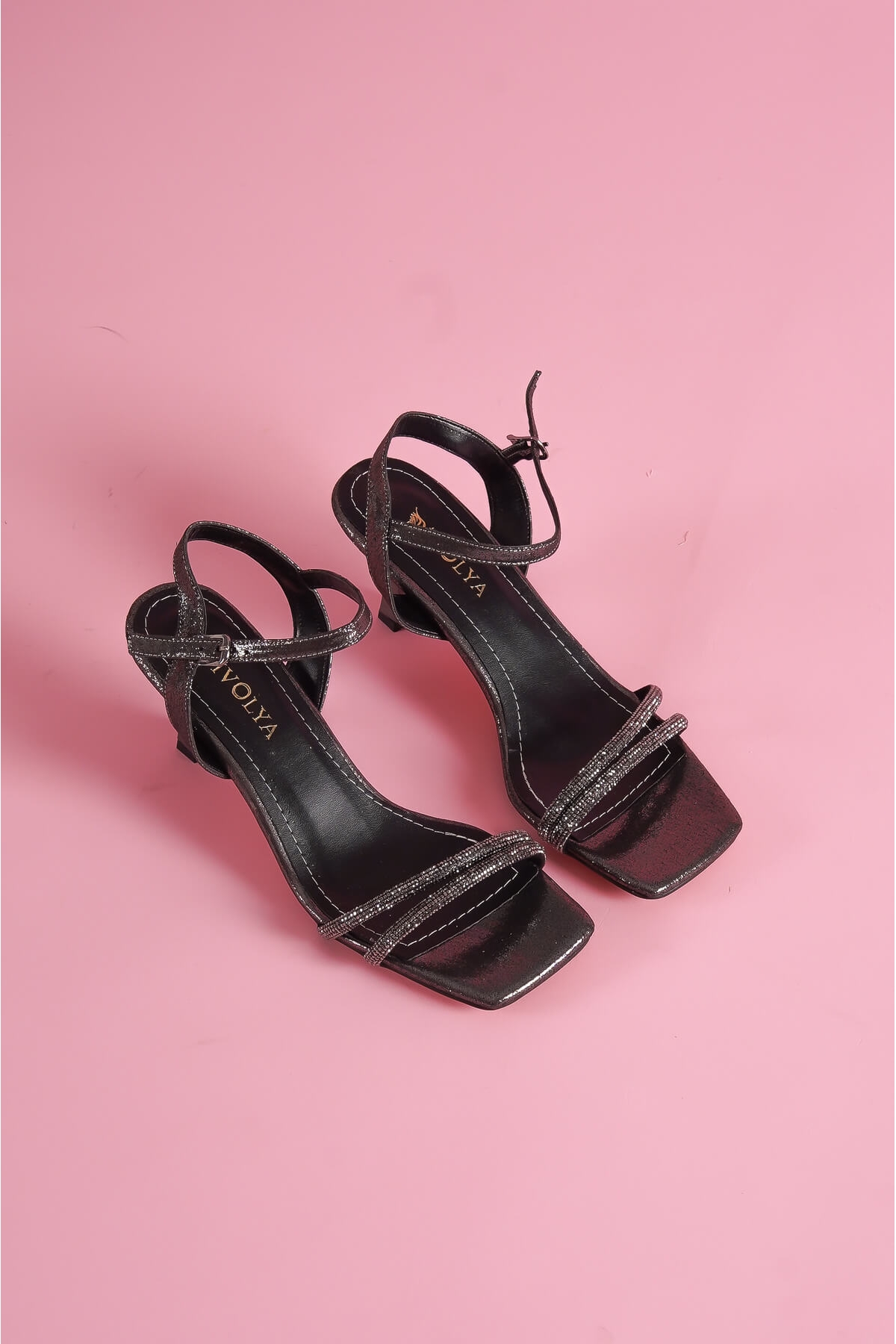 Aidan Platin Önü Taş Detaylı Günlük Kullanım Topuklu Ayakkabı - Görsel 5