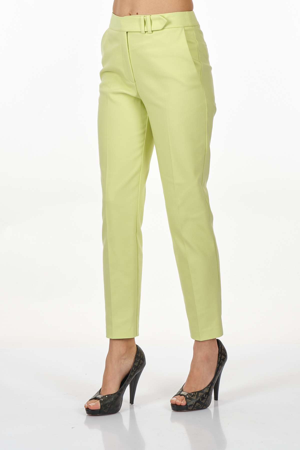 https://floimages.mncdn.com/media/catalog/product/23-07/21/200952124-4-1689928637.jpg