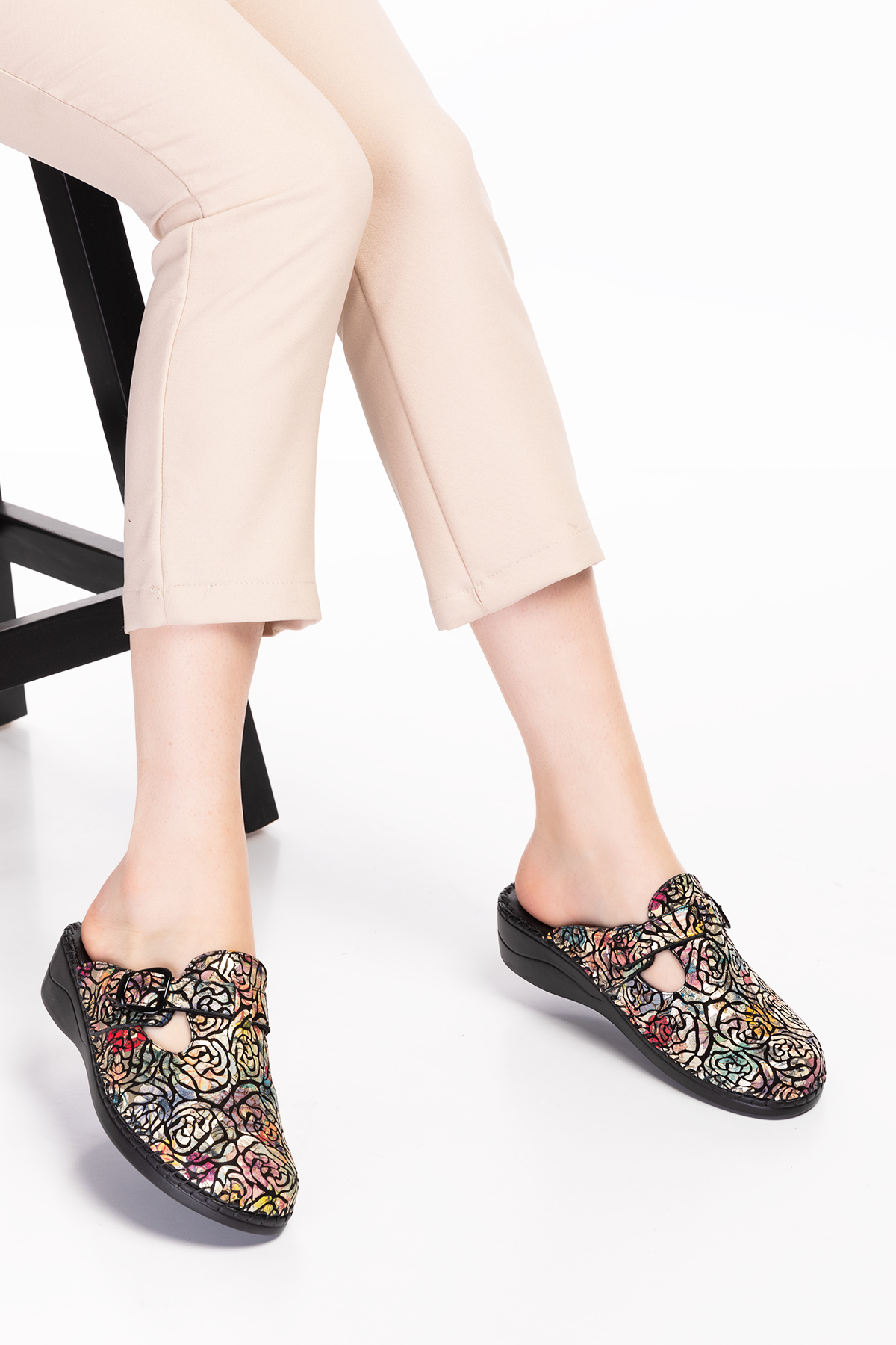 Gondol Kadın Hakiki Deri Ortopedik Sabo Terlik yprk.707 - Görsel 3